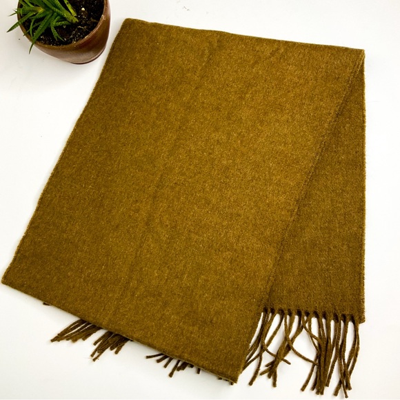 Accessories - Lambswool & Cashmere Fringe Scarf Caramel | Made in Britain